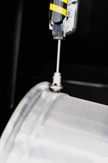 Neue Felgen-Richtmaschine- Die Felgenschmiede in Bielefeld