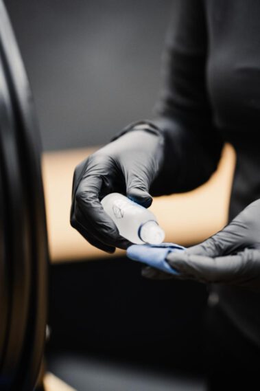 Premium-Service bei der Felgenschmiede. Die Keramikversiegelung für Felgen – in Kooperation mit RVR Detailing.